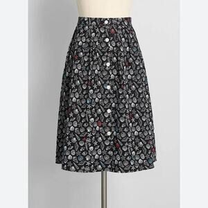 NWT ModCloth Always Turning Heads A-Line Swing Linen Skirt Black Seashells Sz 14